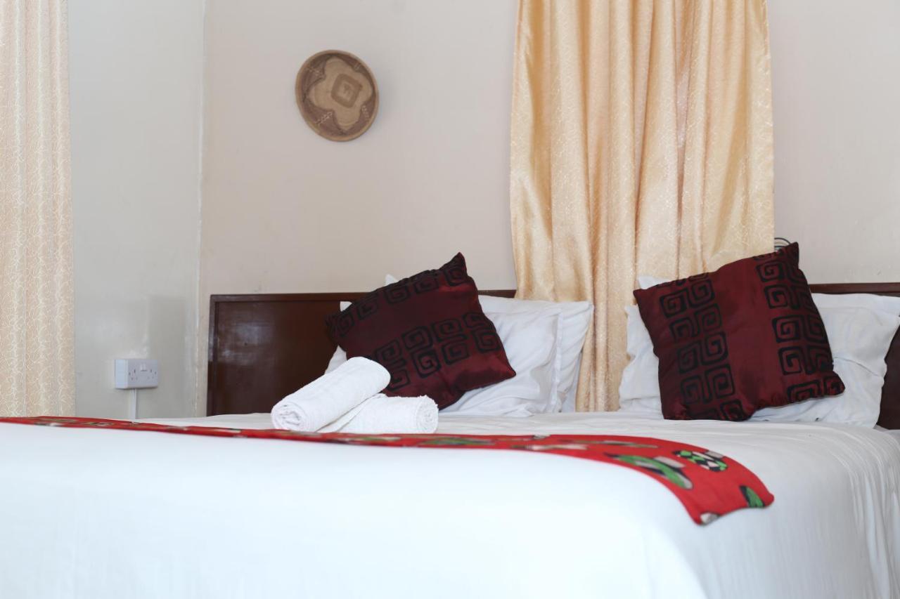 Mawuya Lodge Victoria Falls Exterior photo